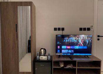 استديو بسرير ماستر