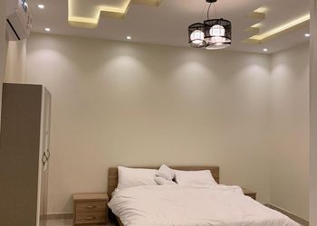 شاليه بمسبح ومسطح اخضر