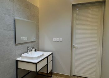 شاليه بمسطح اخضر
