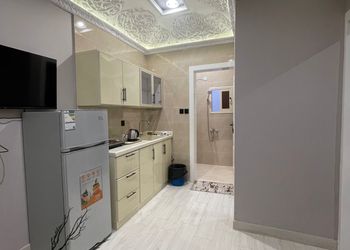 شقة بغرفتين نوم وصالة