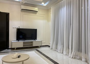استديو بسرير ماستر ودخول ذاتي