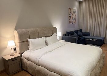 استديو بسرير ماستر