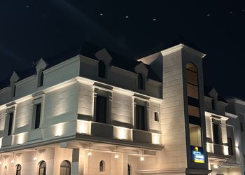 شقة بصالة مودرن وغرفة نوم