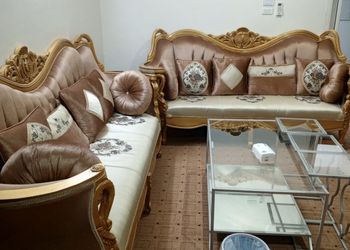 شقة بصالة وغرفتين نوم 