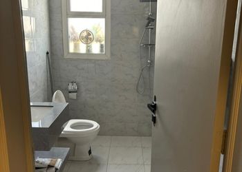 استديو بتصميم أنيق وسرير مريح 