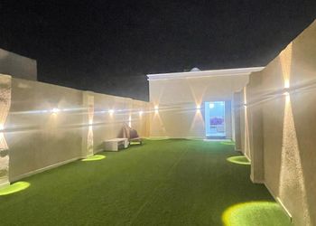 شالية بمجلس مطل على المسبح 