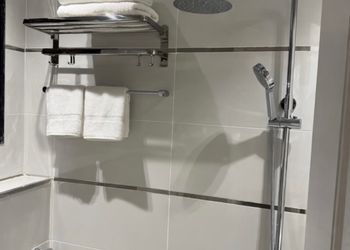 استديو هادئ بسرير ماستر 