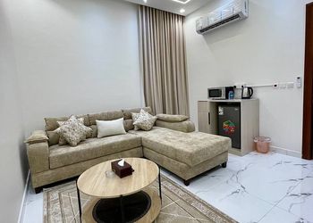 استديو هادئ بسرير ماستر 