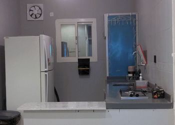 شاليه بألعاب مائية وجلسة خارجية