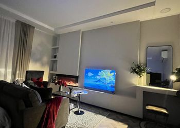 استديو هادئ بدخول ذاتي 