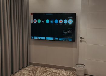 استديو بسرير ماستر 