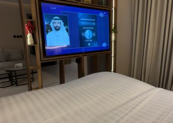 استديو بسرير ماستر وجلسة جانبية
