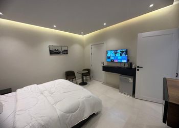 استديو بدخول ذاتي وسرير مريح 