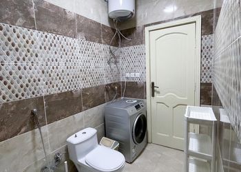شقة بغرفتين نوم وغرفة جلوس 