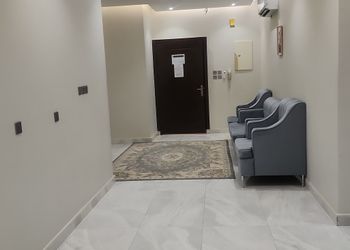 شقة بغرفتين نوم وصالة