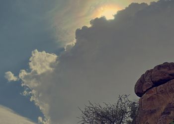 مزرعة باطلالة على الجبل