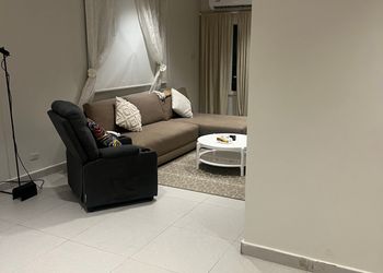 شقة بدخول ذاتي وموقع مميز
