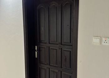 استديو بسرير ماستر وجلسة جانبية