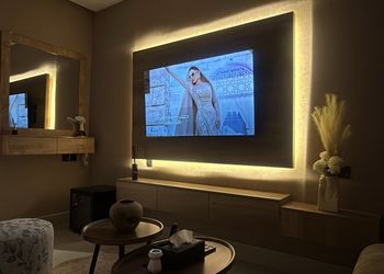 استديو بسرير ماستر وجلسة جانبية 