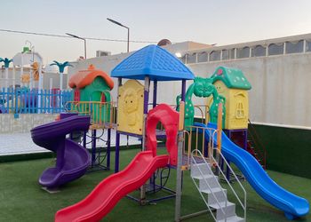 استراحة بجلسة خارجية و مجالس
