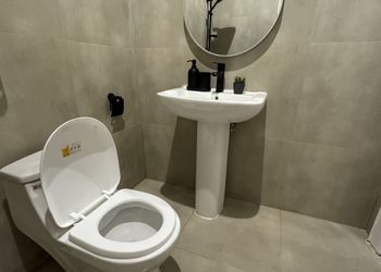 شقة أنيقة بثلاث غرف نوم