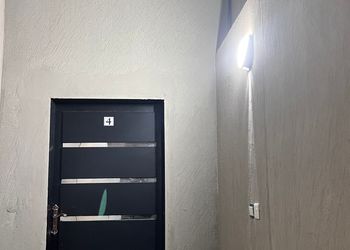 استديو هادئ بسرير ماستر 