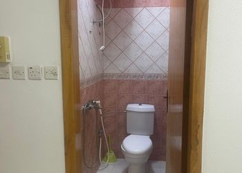 شقة بغرفة معيشة وغرفتين نوم 