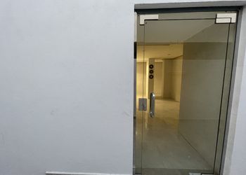 استديو هادئ بسرير ماستر 