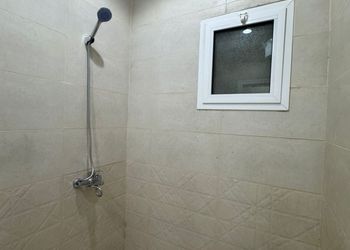 استديو بسرير ماستر وجلسة جانبية