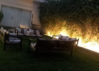 شاليه بصاله انيقة وجلسة خارجية