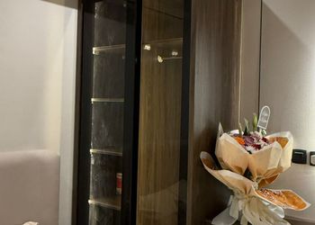 استديو بسرير ماستر وجلسة جانبية