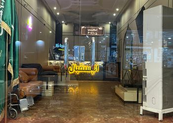 استديو بأثاث مريح وبسيط 