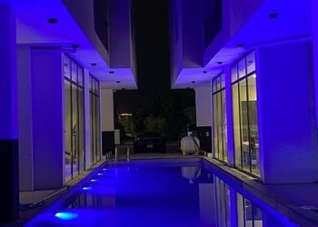 استديو هادئ بسرير ماستر 