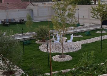 استراحة بمسطح اخضر