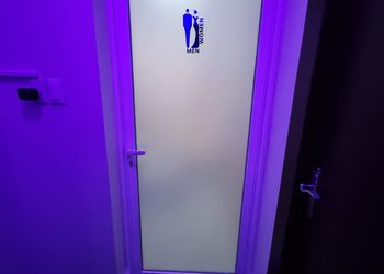 شقة فندقية تصميم راقي دخول ذكي