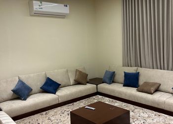 شقة بغرفتين نوم وصالة