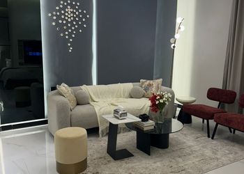 استديو بسرير ماستر وجلسه جانبيه