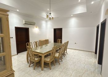 استراحة بصاله أنيقة وجلسة خارجية