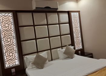 شقة بصالة وغرفة نوم