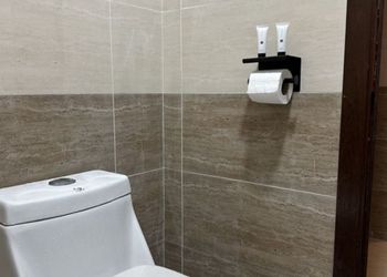 استديو بسرير ماستر وجلسة جانبية 