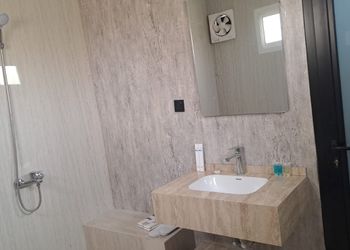 استديو هادئ بسرير ماستر