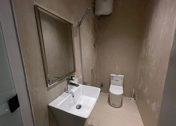استديو بسرير ماستر وجلسه جانبيه