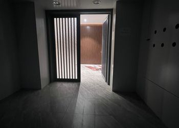 شقة بغرفتين نوم وصالة