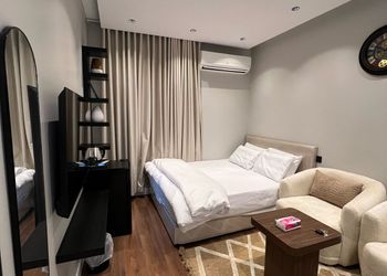 استديو بسرير ماستر ودخول ذاتي