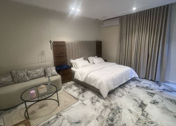 استديو هادئ بدخول ذاتي 