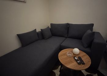 استديو جميل وموقع مميز 