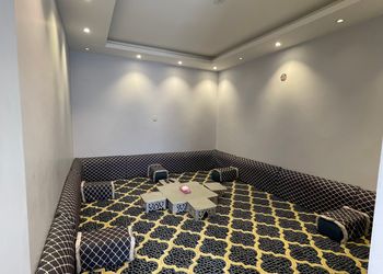شالية بمجلس مطل على المسبح 