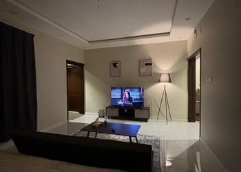 استديو هادئ بدخول ذاتي 