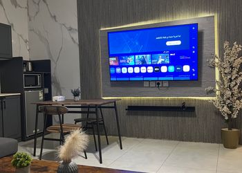 شقة واسعة وراقية بدخول ذاتي