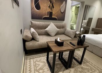 استديو بسرير ماستر